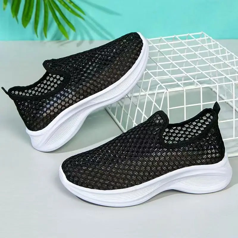 Chaussures infirmière faciles à enfiler noires – Parfaites pour pieds sensibles et rythme soutenu | Careshoes