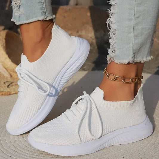 Baskets femme à usage quotidien blanches – Semelle confort et maintien ajusté | Careshoes