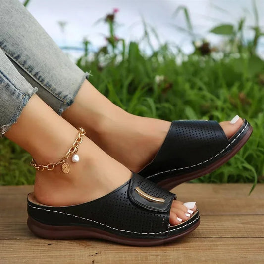 Sandales orthopédiques à semelle compensée noires – Soutien du talon et amorti souple | Careshoes