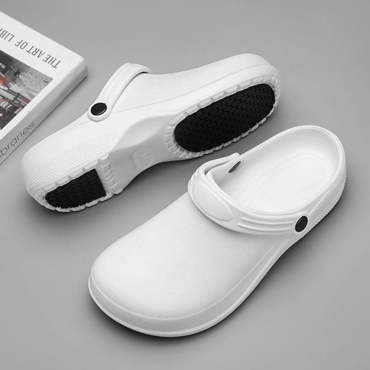 Chaussures infirmière sans lacets blanches – Enfilage rapide et confort longue durée | Careshoes